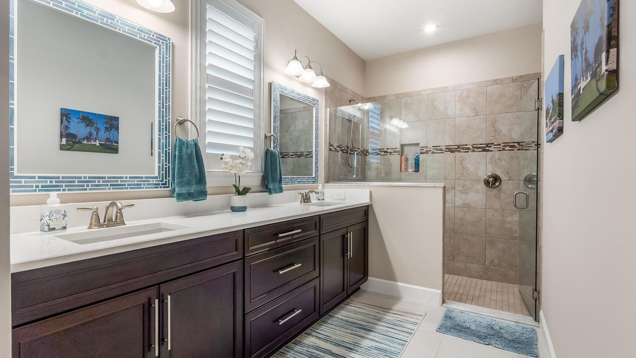 Active With Contract: $389,000 (2 beds, 2 baths, 1610 Square Feet)