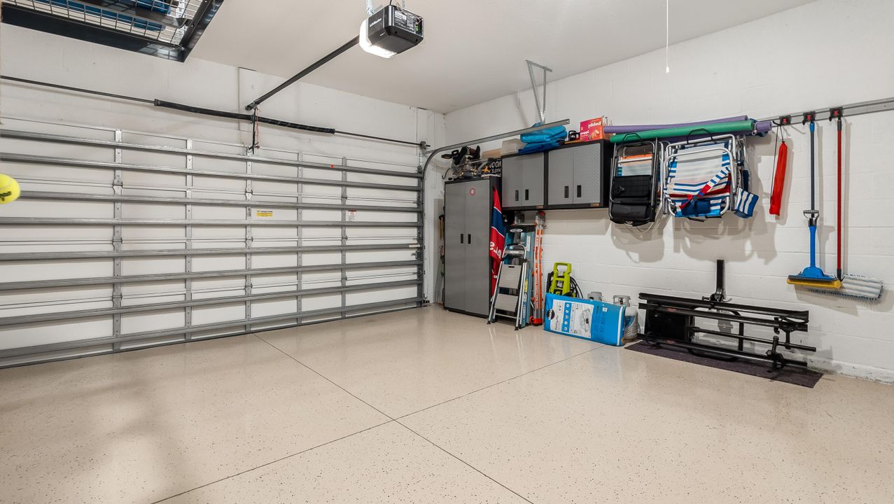 Active With Contract: $389,000 (2 beds, 2 baths, 1610 Square Feet)