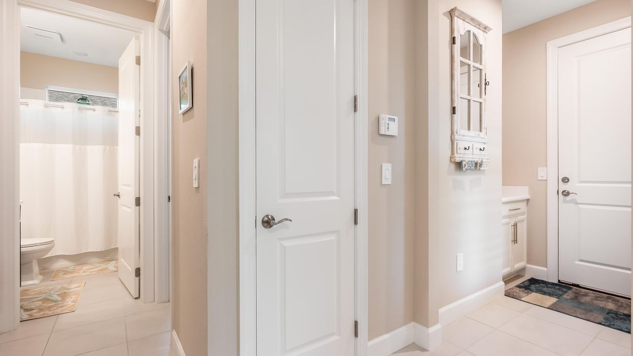 Active With Contract: $389,000 (2 beds, 2 baths, 1610 Square Feet)