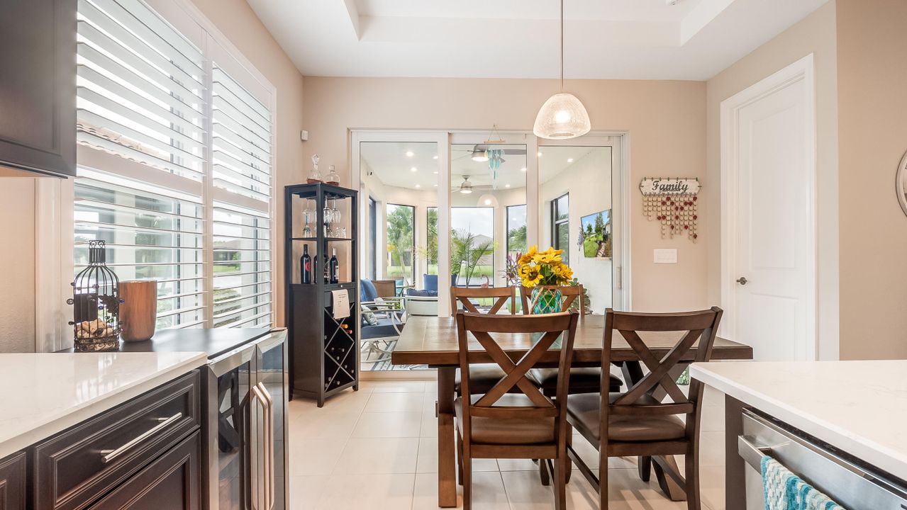 Active With Contract: $389,000 (2 beds, 2 baths, 1610 Square Feet)