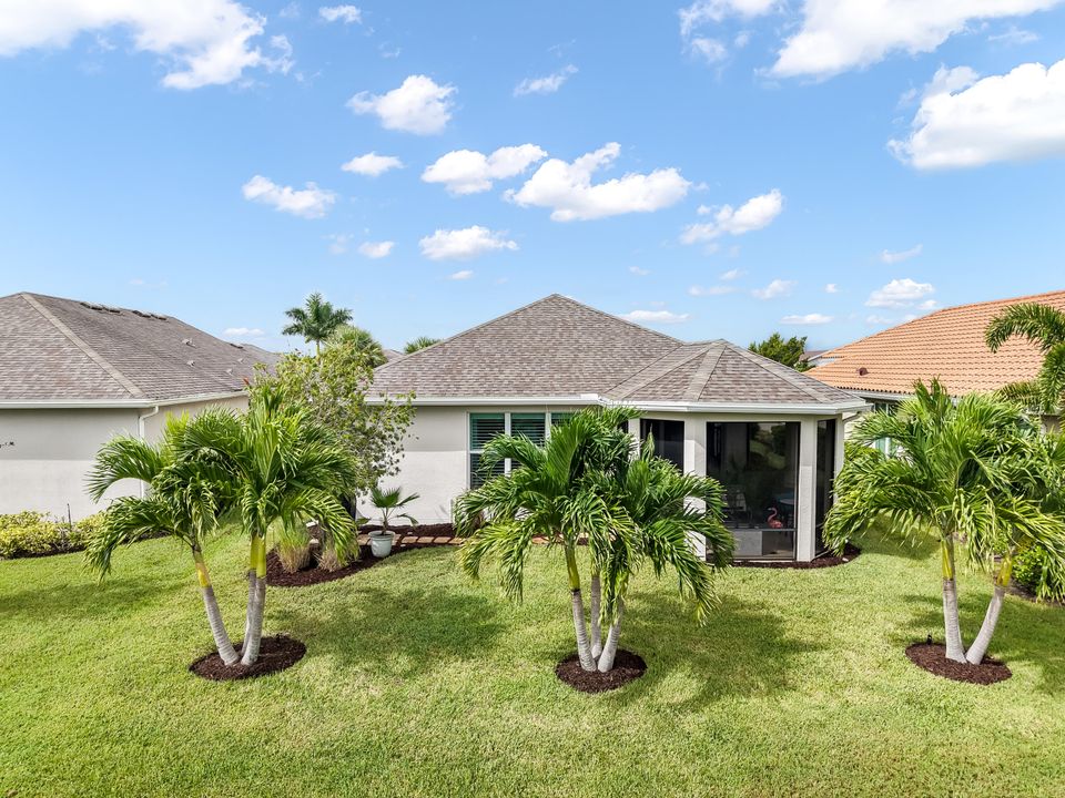 Active With Contract: $389,000 (2 beds, 2 baths, 1610 Square Feet)