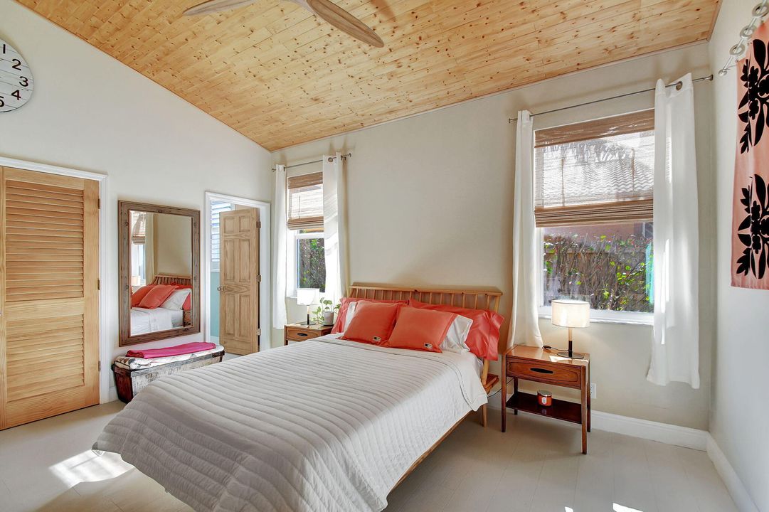 合同活跃: $499,900 (3 贝兹, 2 浴室, 1214 平方英尺)