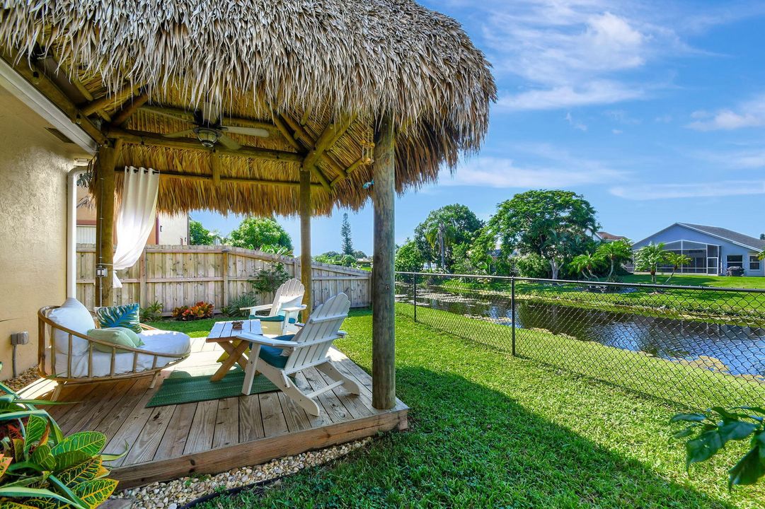 合同活跃: $499,900 (3 贝兹, 2 浴室, 1214 平方英尺)