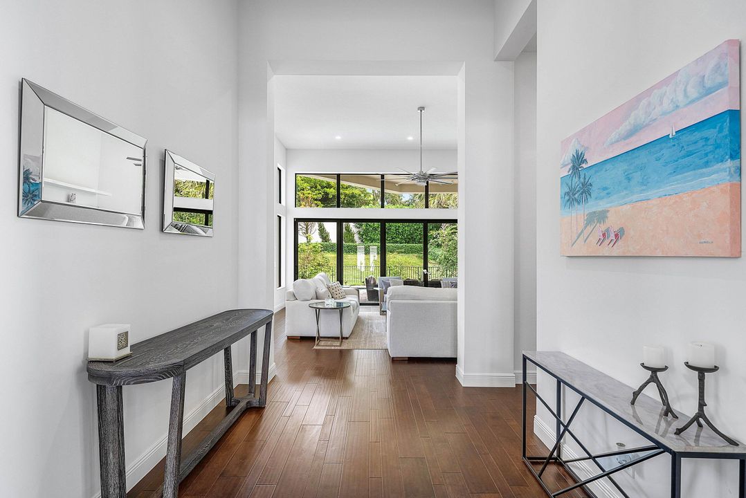 For Sale: $2,985,000 (5 beds, 5 baths, 4722 Square Feet)