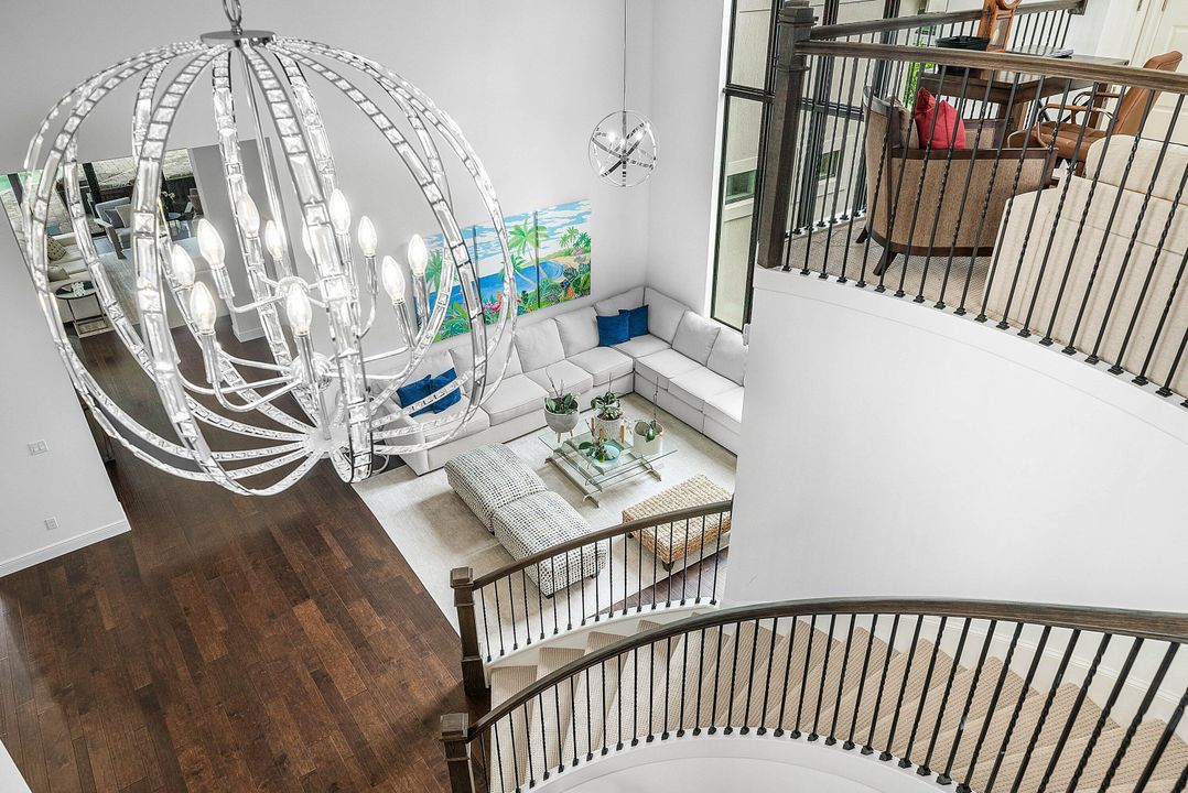 For Sale: $2,985,000 (5 beds, 5 baths, 4722 Square Feet)