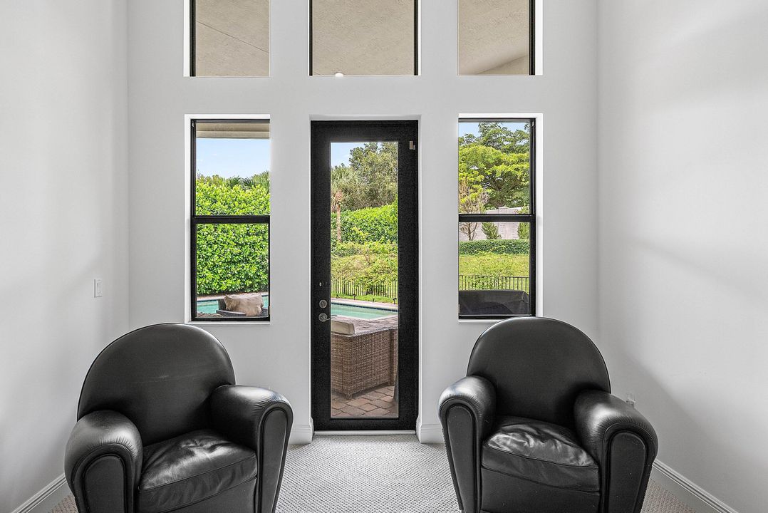 For Sale: $2,985,000 (5 beds, 5 baths, 4722 Square Feet)