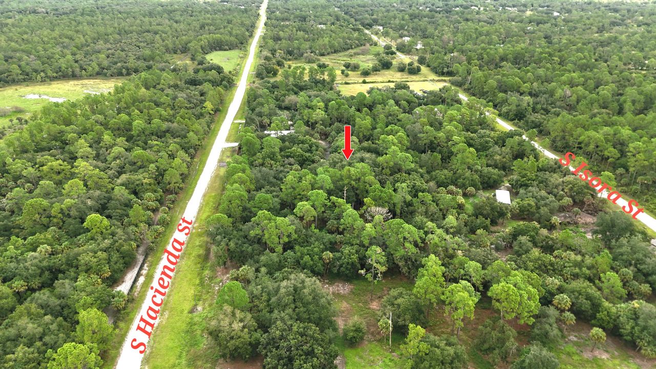 For Sale: $315,000 (2 beds, 2 baths, 840 Square Feet)