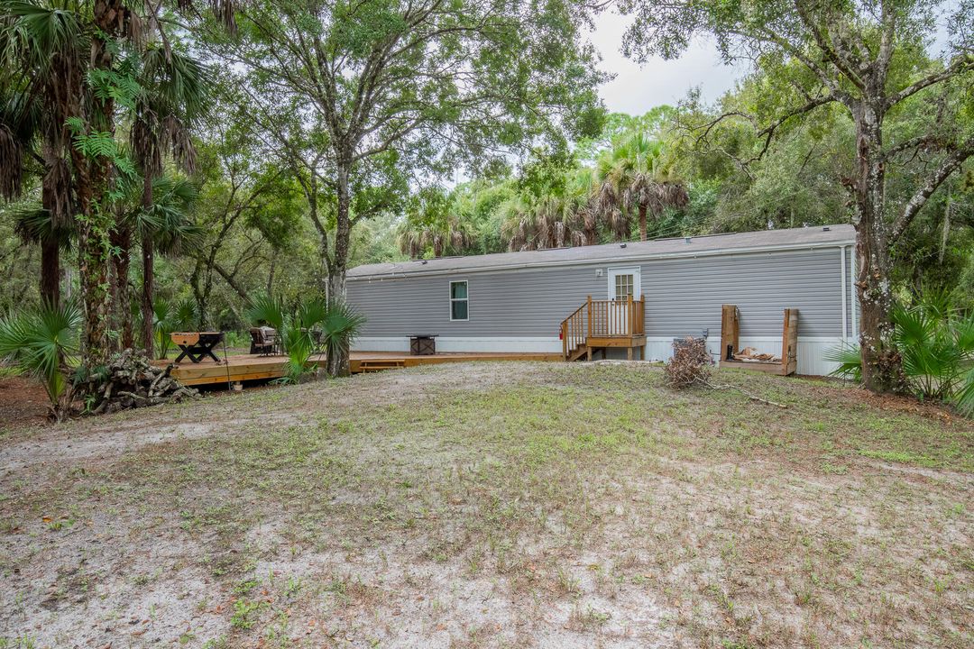 For Sale: $315,000 (2 beds, 2 baths, 840 Square Feet)