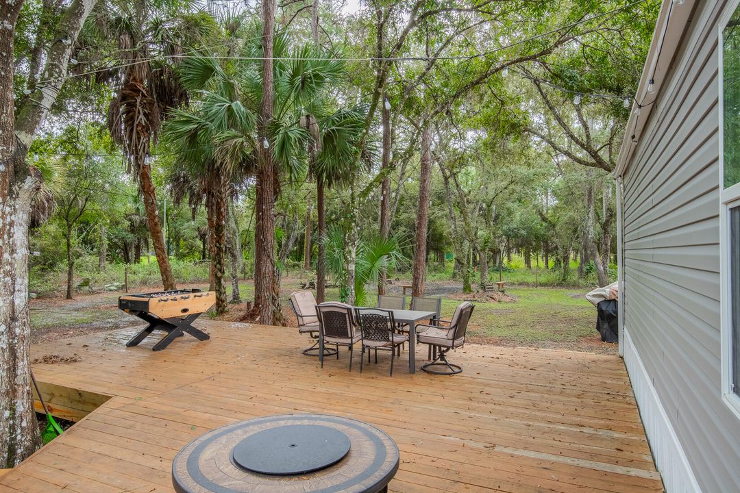 For Sale: $315,000 (2 beds, 2 baths, 840 Square Feet)