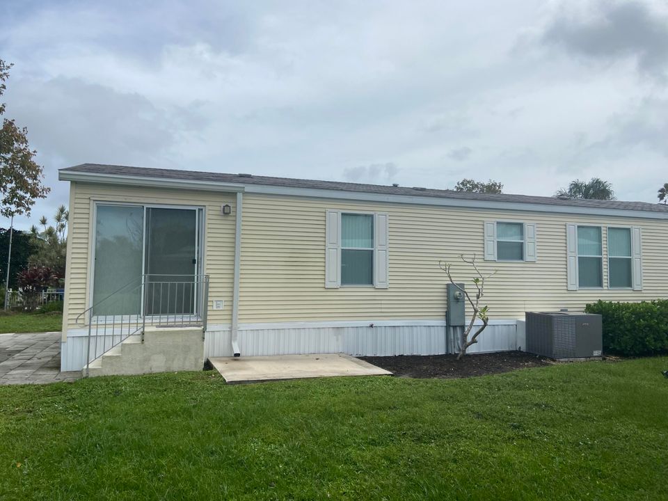 待售: $98,000 (2 贝兹, 2 浴室, 1200 平方英尺)