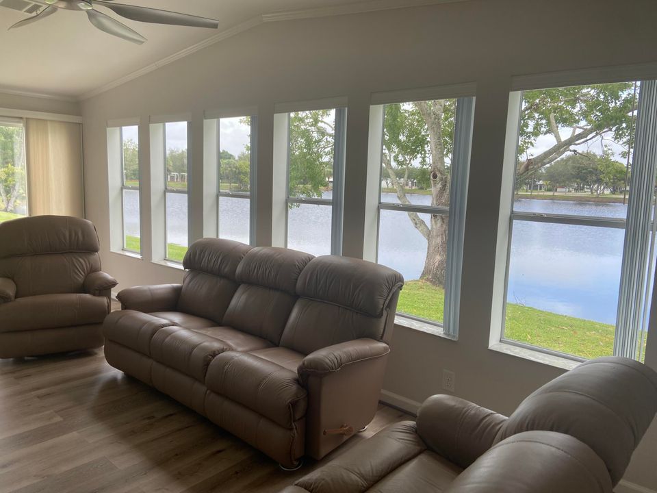 待售: $98,000 (2 贝兹, 2 浴室, 1200 平方英尺)