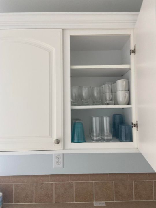 待售: $98,000 (2 贝兹, 2 浴室, 1200 平方英尺)