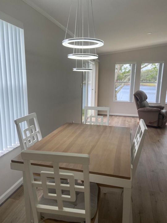 待售: $98,000 (2 贝兹, 2 浴室, 1200 平方英尺)