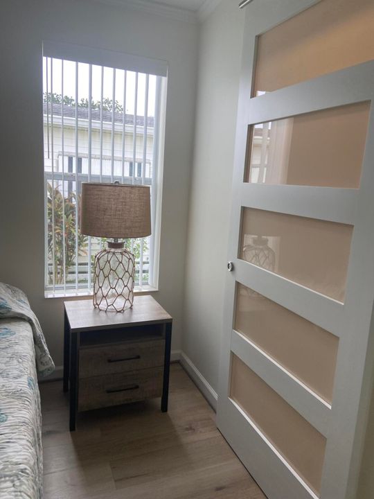 待售: $98,000 (2 贝兹, 2 浴室, 1200 平方英尺)