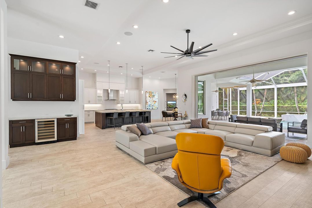 待售: $2,495,000 (4 贝兹, 4 浴室, 4627 平方英尺)