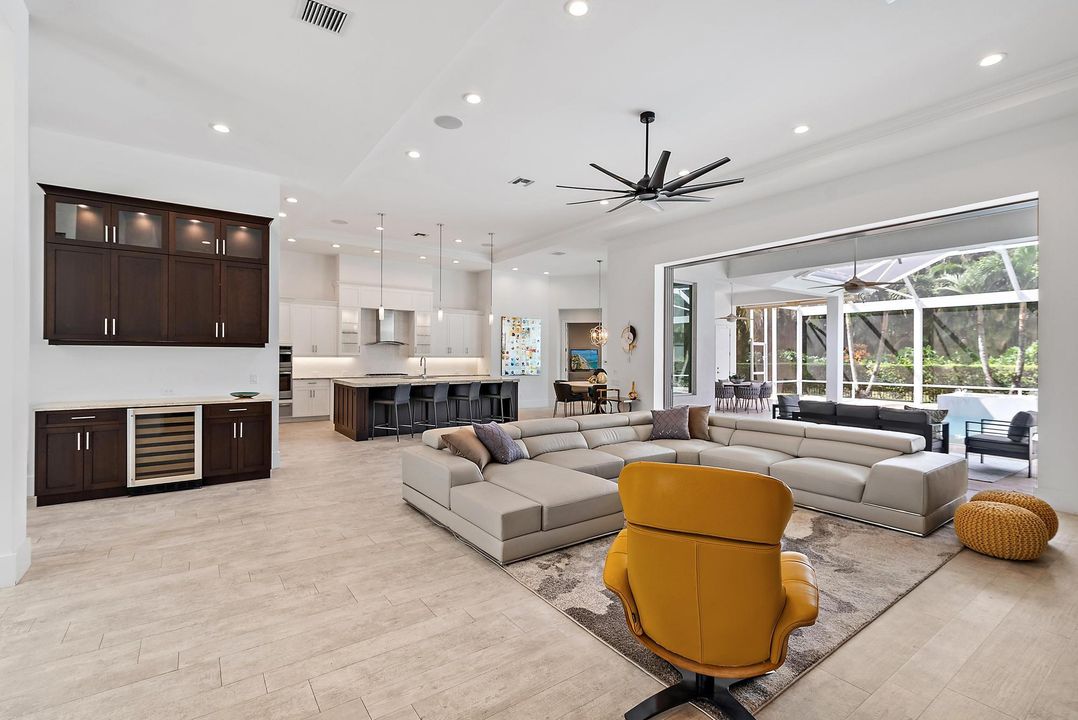 待售: $2,495,000 (4 贝兹, 4 浴室, 4627 平方英尺)