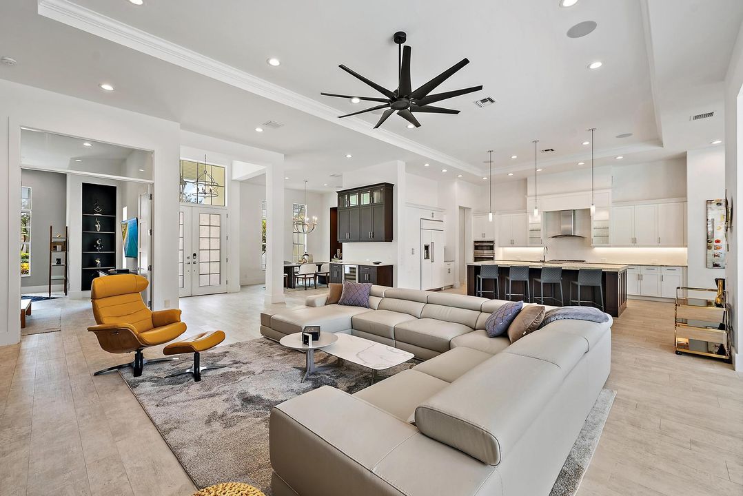 待售: $2,495,000 (4 贝兹, 4 浴室, 4627 平方英尺)