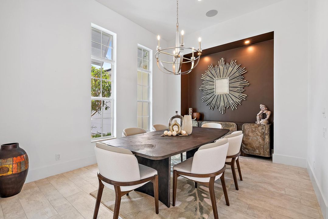 待售: $2,495,000 (4 贝兹, 4 浴室, 4627 平方英尺)