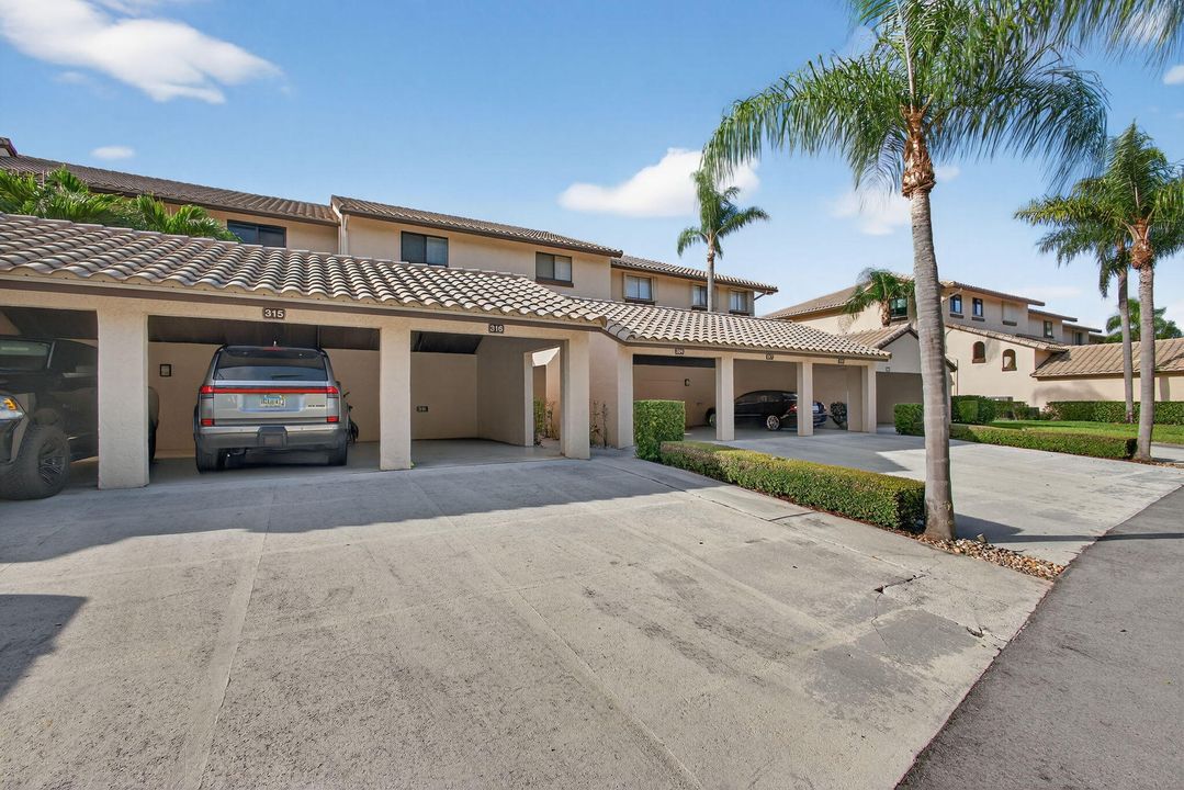 Activo con contrato: $4,000 (2 camas, 2 baños, 1512 Pies cuadrados)