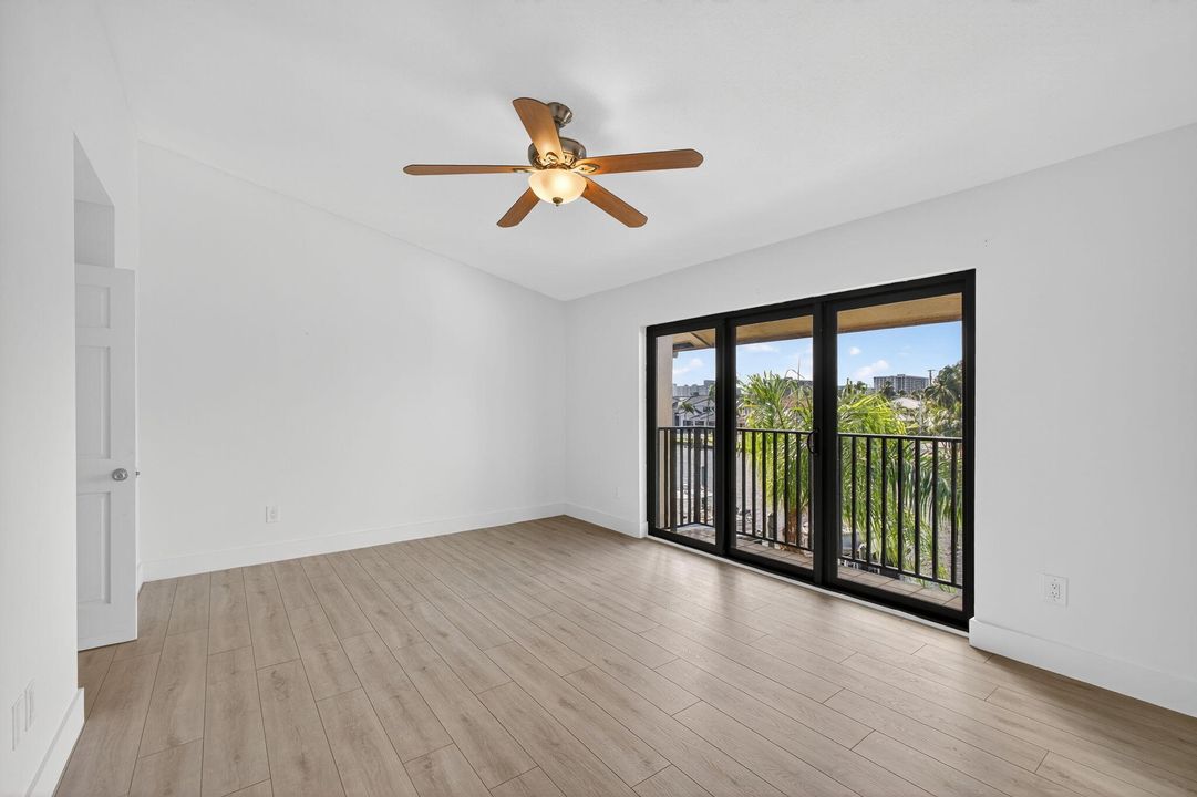 Activo con contrato: $4,000 (2 camas, 2 baños, 1512 Pies cuadrados)