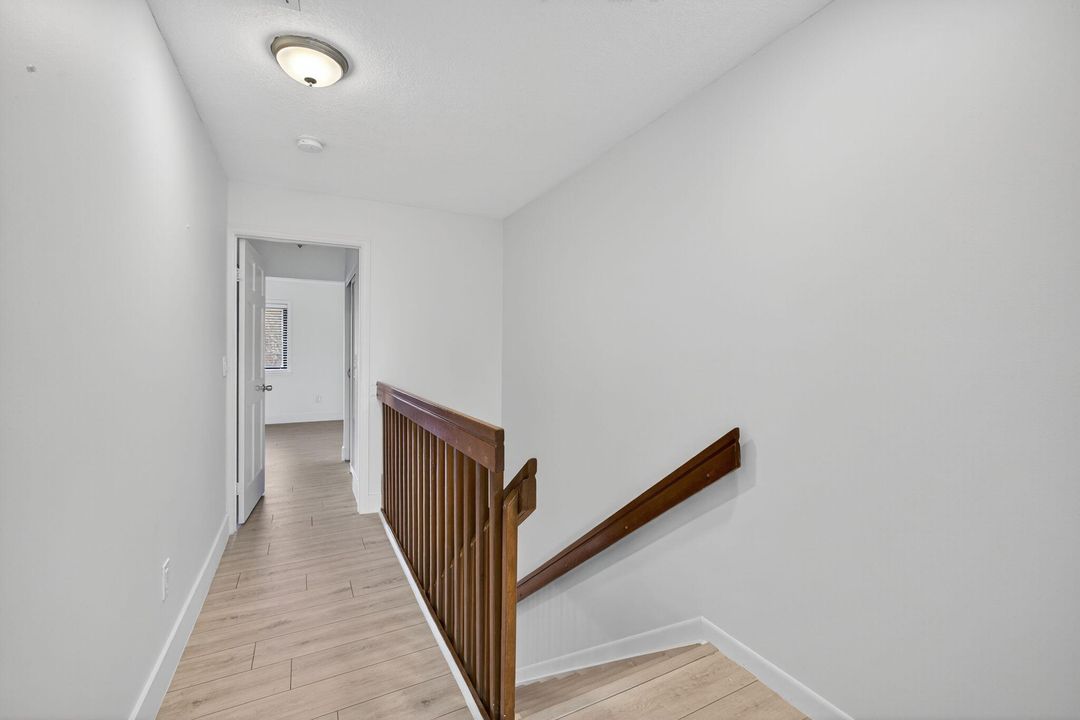 Activo con contrato: $4,000 (2 camas, 2 baños, 1512 Pies cuadrados)