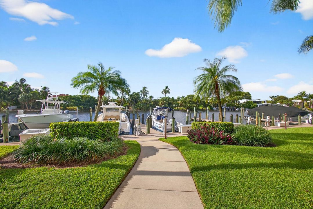 Activo con contrato: $4,000 (2 camas, 2 baños, 1512 Pies cuadrados)