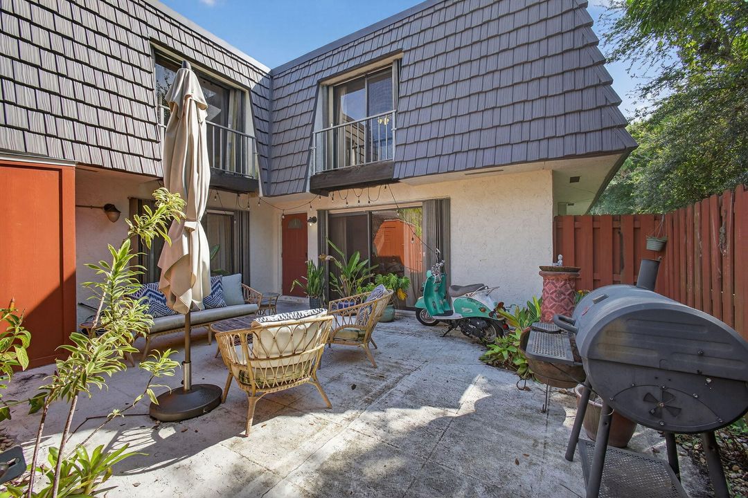 En Venta: $320,000 (2 camas, 2 baños, 1344 Pies cuadrados)