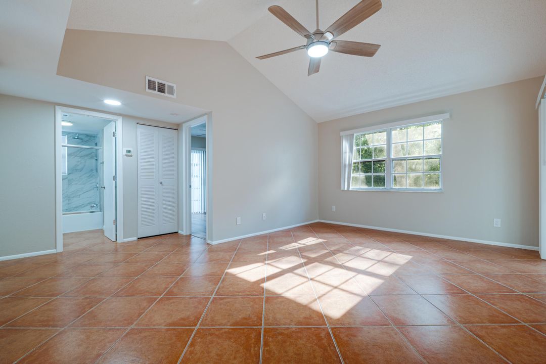 For Sale: $182,500 (2 beds, 2 baths, 874 Square Feet)