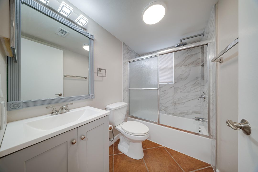 For Sale: $182,500 (2 beds, 2 baths, 874 Square Feet)