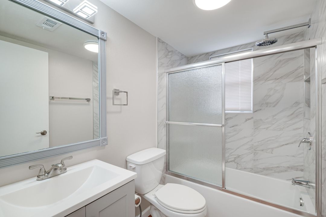 For Sale: $182,500 (2 beds, 2 baths, 874 Square Feet)