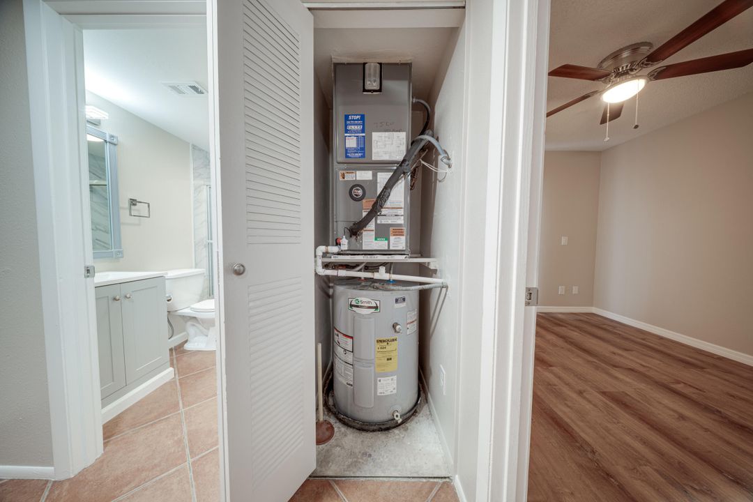 For Sale: $182,500 (2 beds, 2 baths, 874 Square Feet)