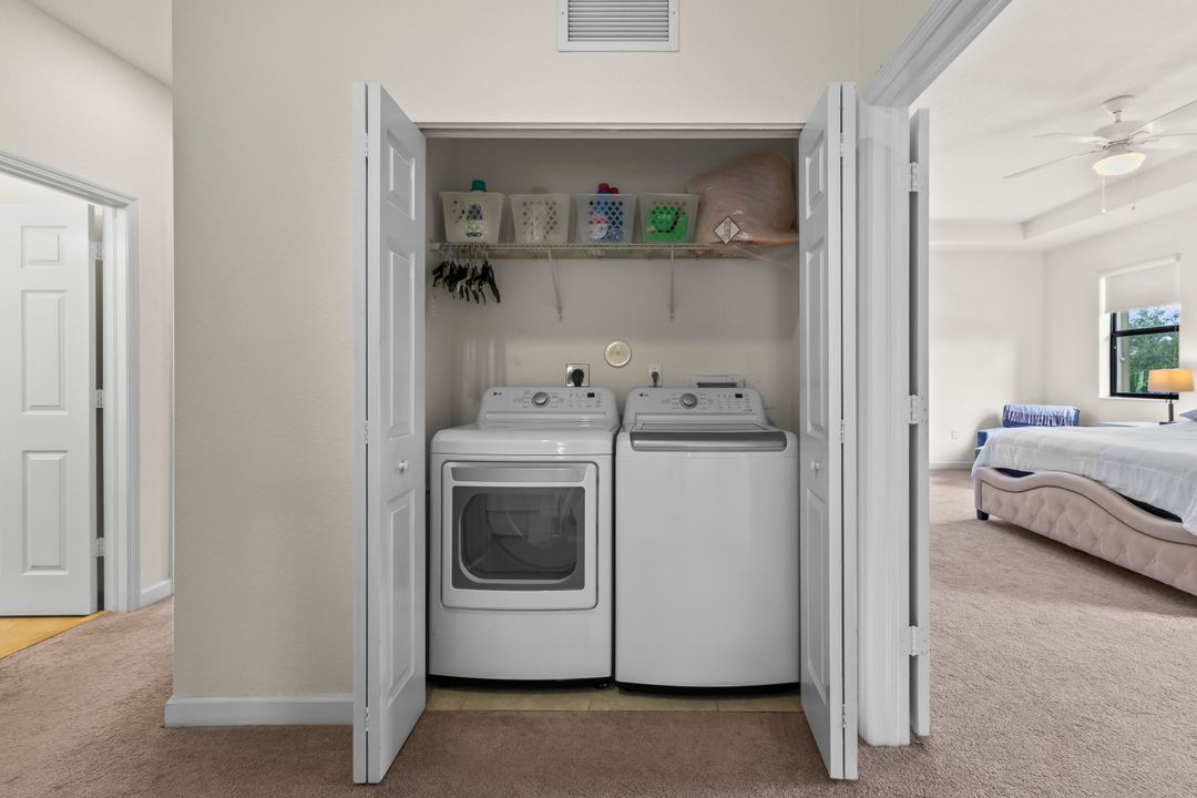 For Sale: $840,000 (4 beds, 3 baths, 3034 Square Feet)