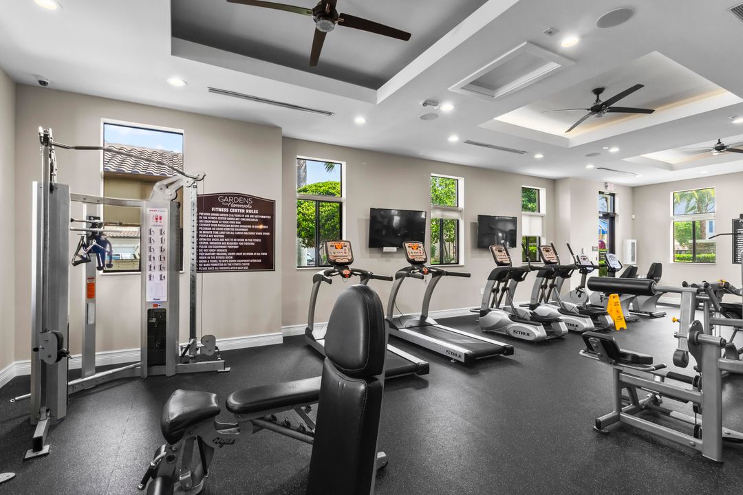 For Sale: $840,000 (4 beds, 3 baths, 3034 Square Feet)