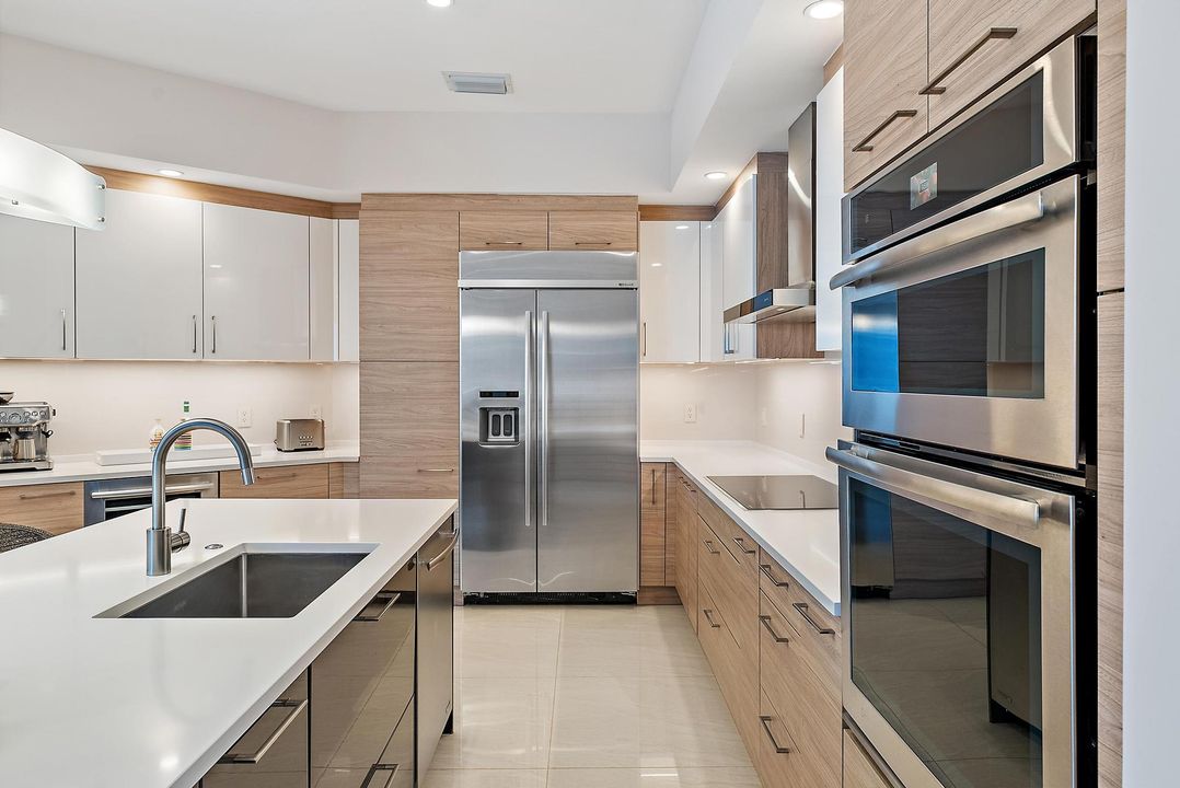 На продажу: $2,595,000 (3 спален, 4 ванн, 3437 Квадратных фут)