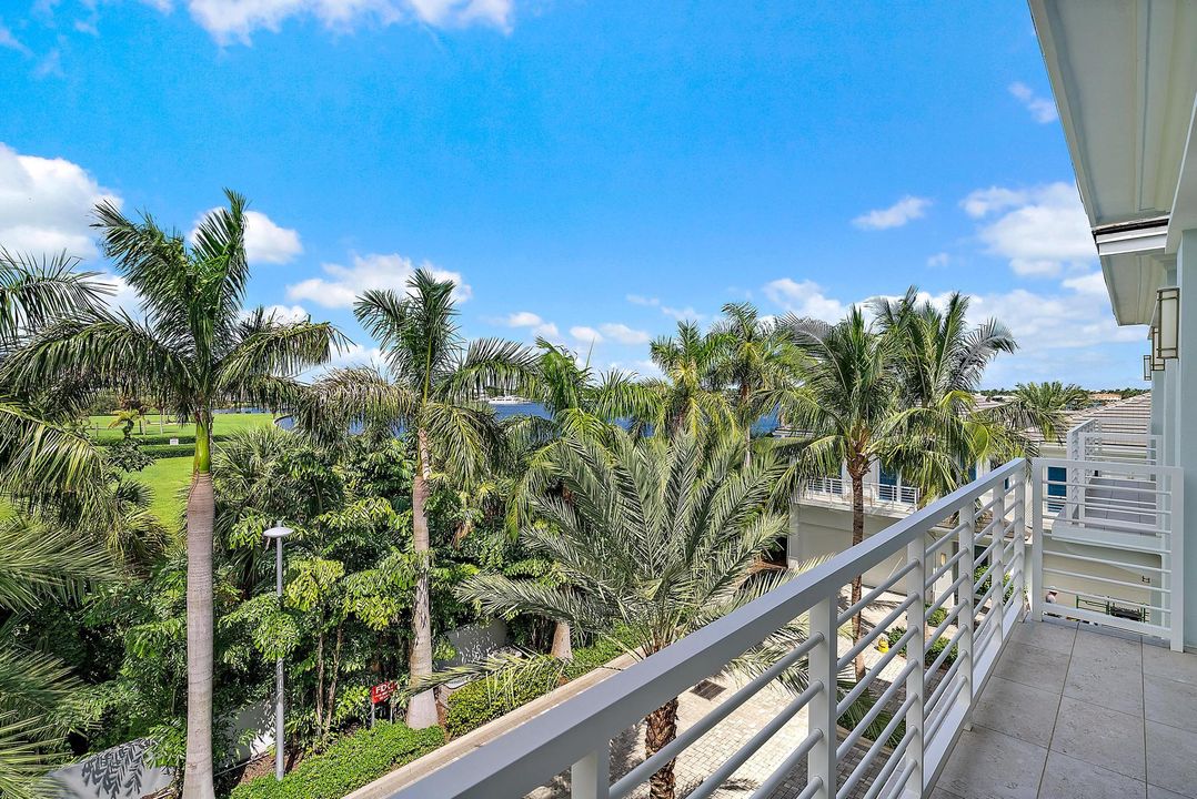 На продажу: $2,595,000 (3 спален, 4 ванн, 3437 Квадратных фут)