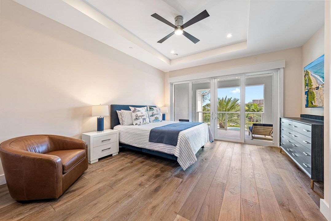 На продажу: $2,595,000 (3 спален, 4 ванн, 3437 Квадратных фут)