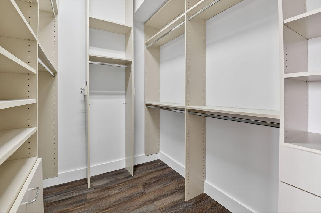 出租: $3,700 (2 贝兹, 2 浴室, 1720 平方英尺)