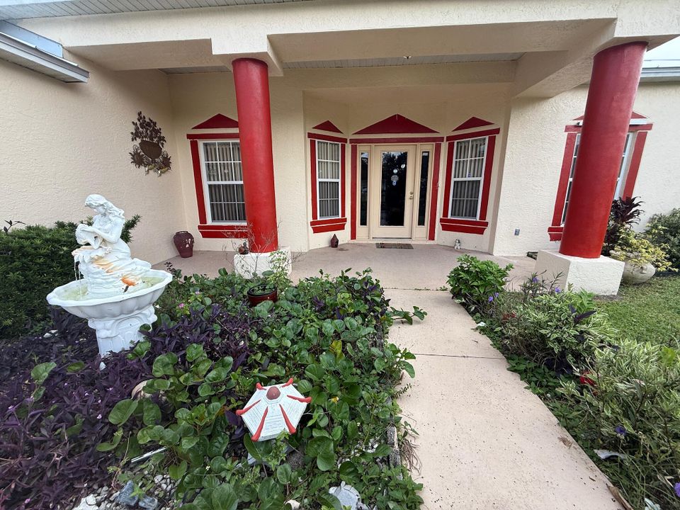 For Rent: $2,500 (4 beds, 2 baths, 2176 Square Feet)