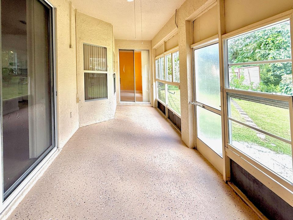 For Rent: $2,500 (4 beds, 2 baths, 2176 Square Feet)