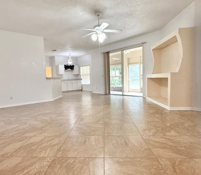 For Rent: $2,500 (4 beds, 2 baths, 2176 Square Feet)