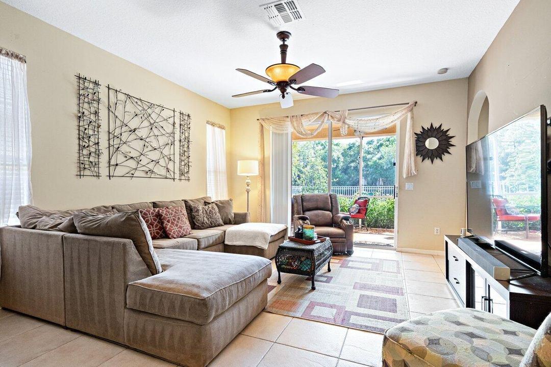 待售: $335,000 (3 贝兹, 2 浴室, 1547 平方英尺)