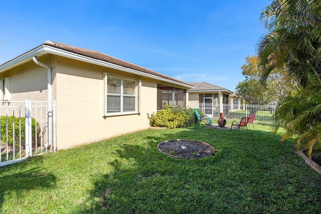 待售: $335,000 (3 贝兹, 2 浴室, 1547 平方英尺)