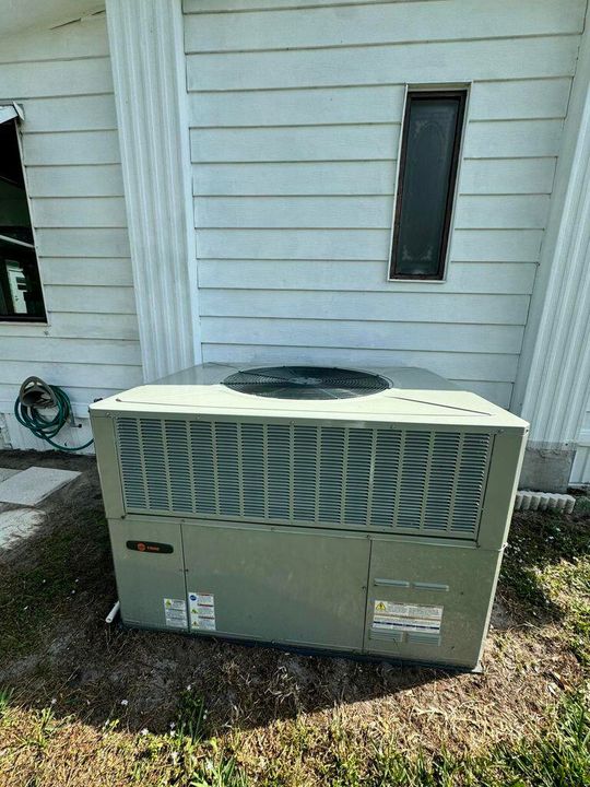 For Sale: $33,500 (2 beds, 2 baths, 1400 Square Feet)