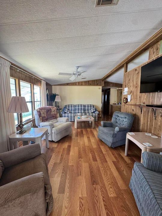 For Sale: $33,500 (2 beds, 2 baths, 1400 Square Feet)