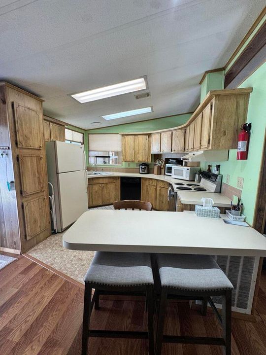 For Sale: $33,500 (2 beds, 2 baths, 1400 Square Feet)