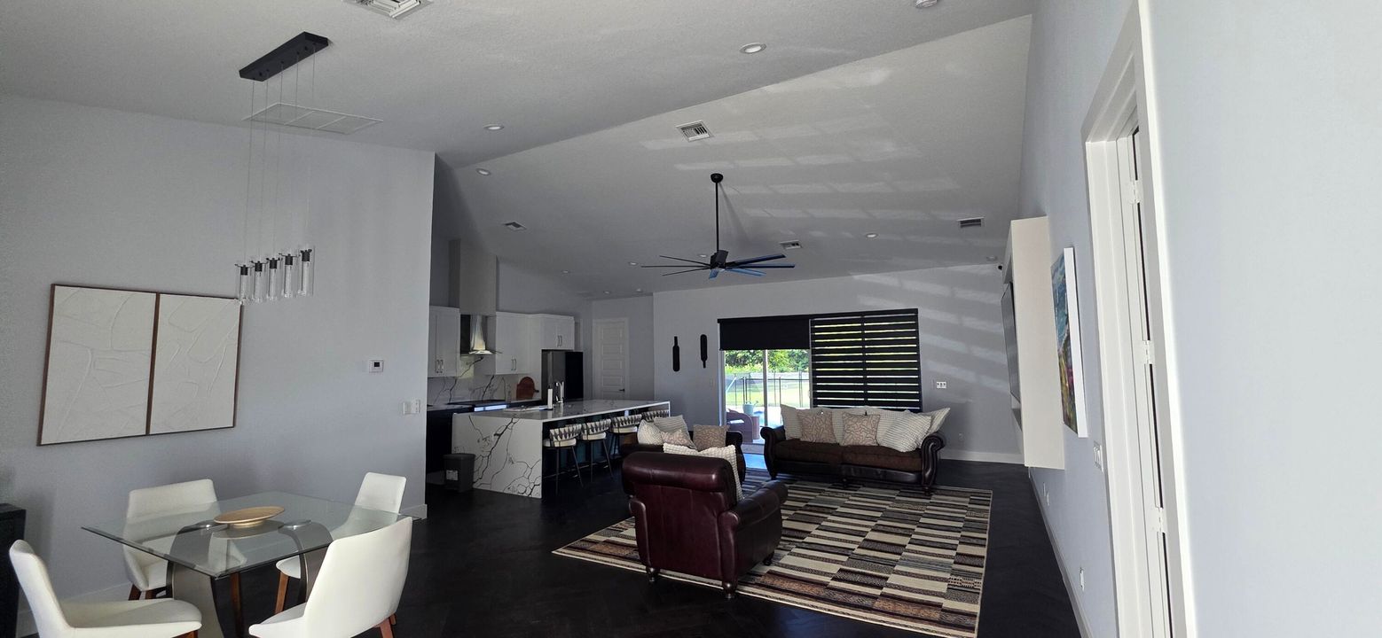 For Rent: $4,200 (4 beds, 4 baths, 2293 Square Feet)