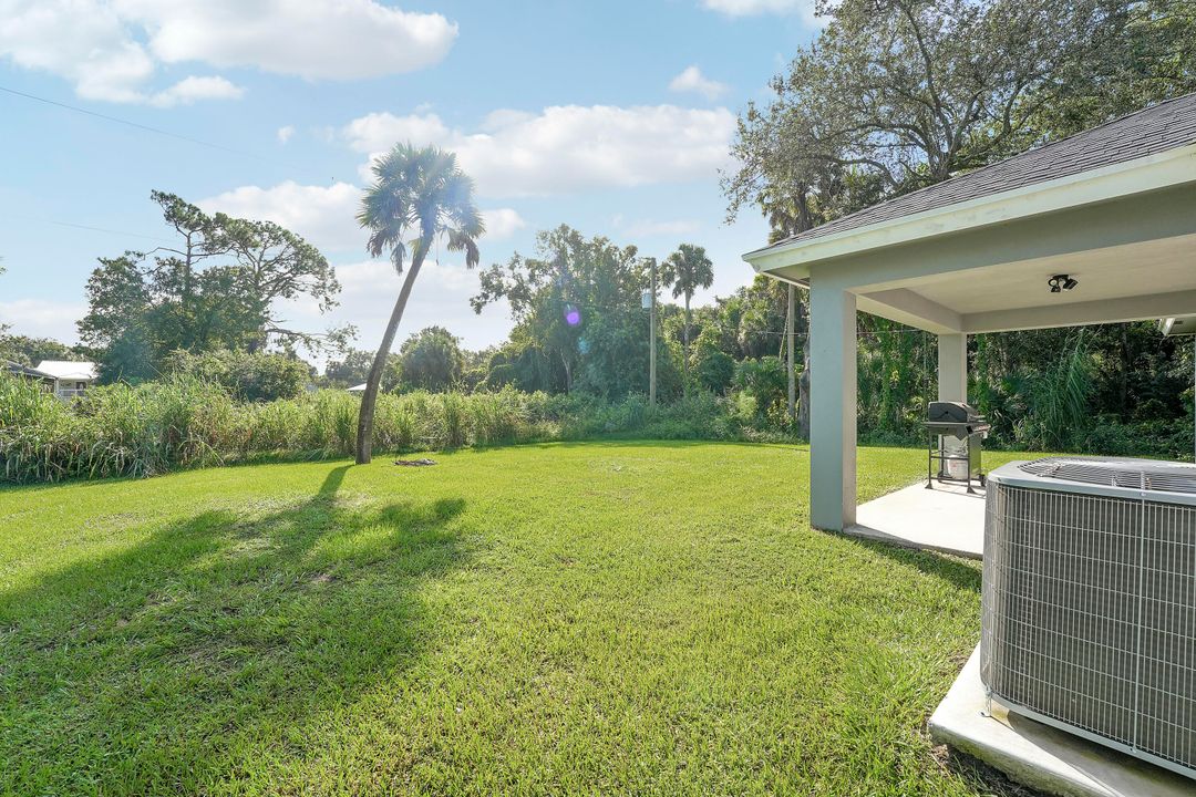 For Sale: $299,000 (3 beds, 2 baths, 1254 Square Feet)