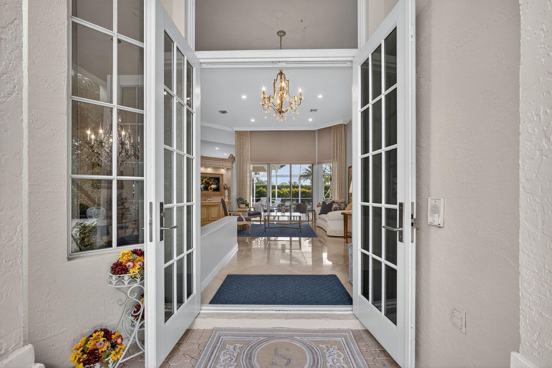 For Sale: $1,250,000 (3 beds, 3 baths, 2305 Square Feet)