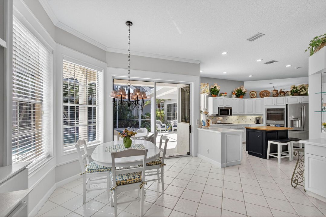 For Sale: $1,250,000 (3 beds, 3 baths, 2305 Square Feet)