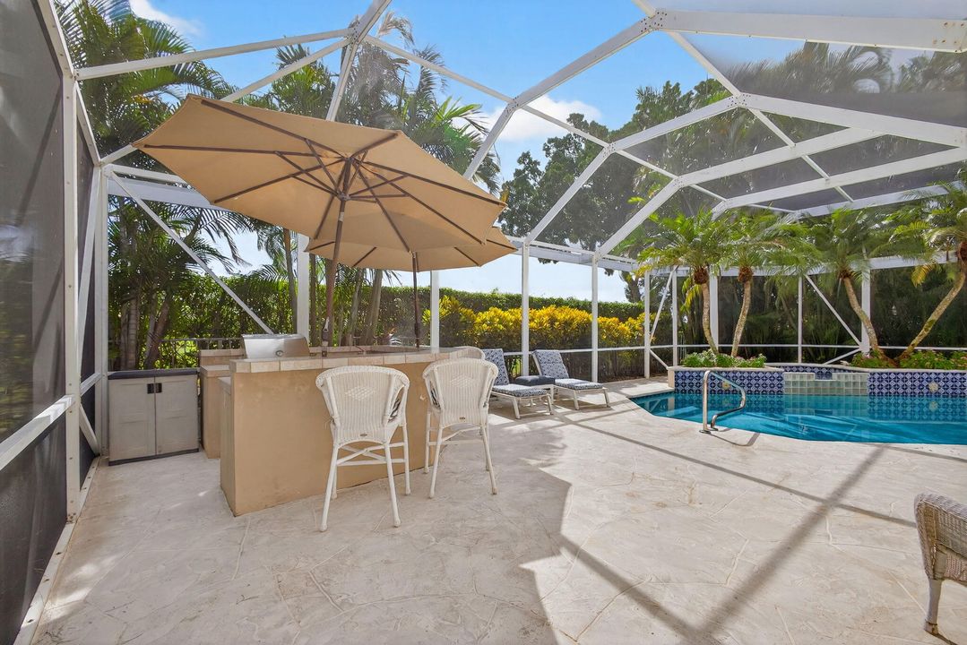 For Sale: $1,250,000 (3 beds, 3 baths, 2305 Square Feet)